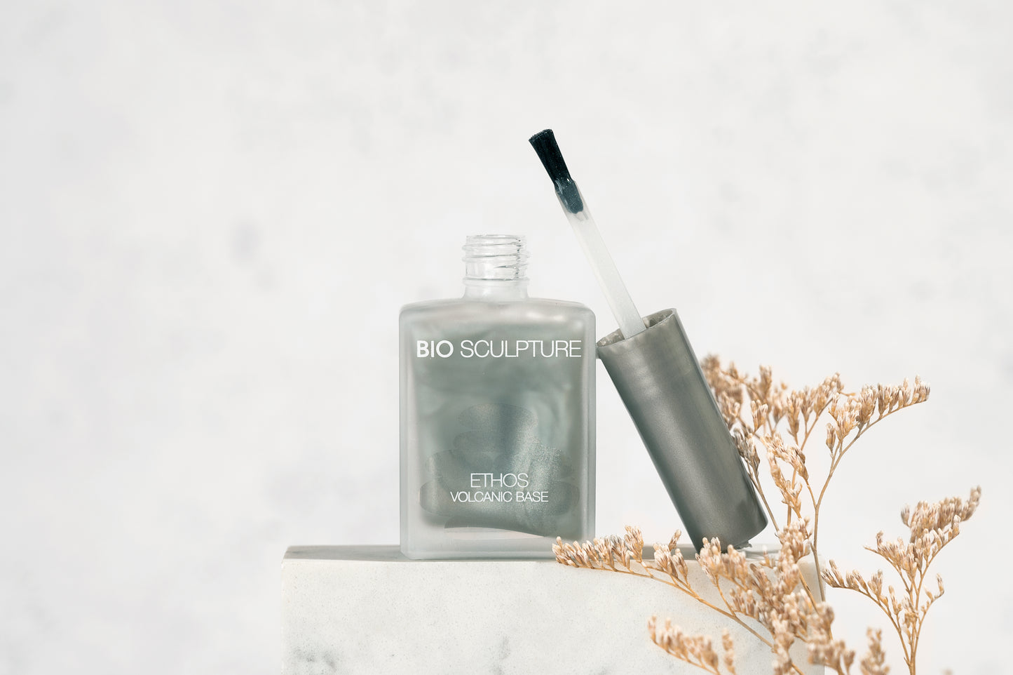 ETHOS Volcanic Base 14ml | Θεραπευτική Βάση για Μαλακά Νύχια