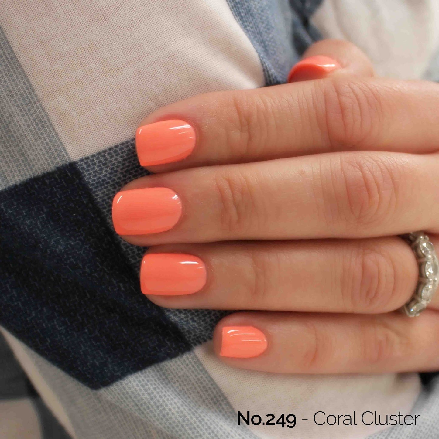 NO.249 - CORAL CLUSTER NAIL POLISH